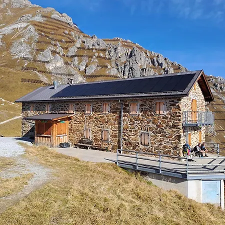 Jakob-adults Only Daire *